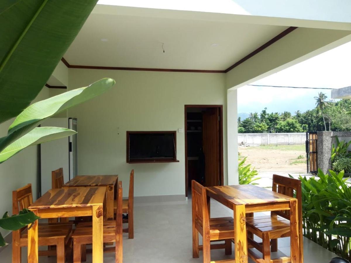 Kamala Hotel Selong Belanak Exterior photo