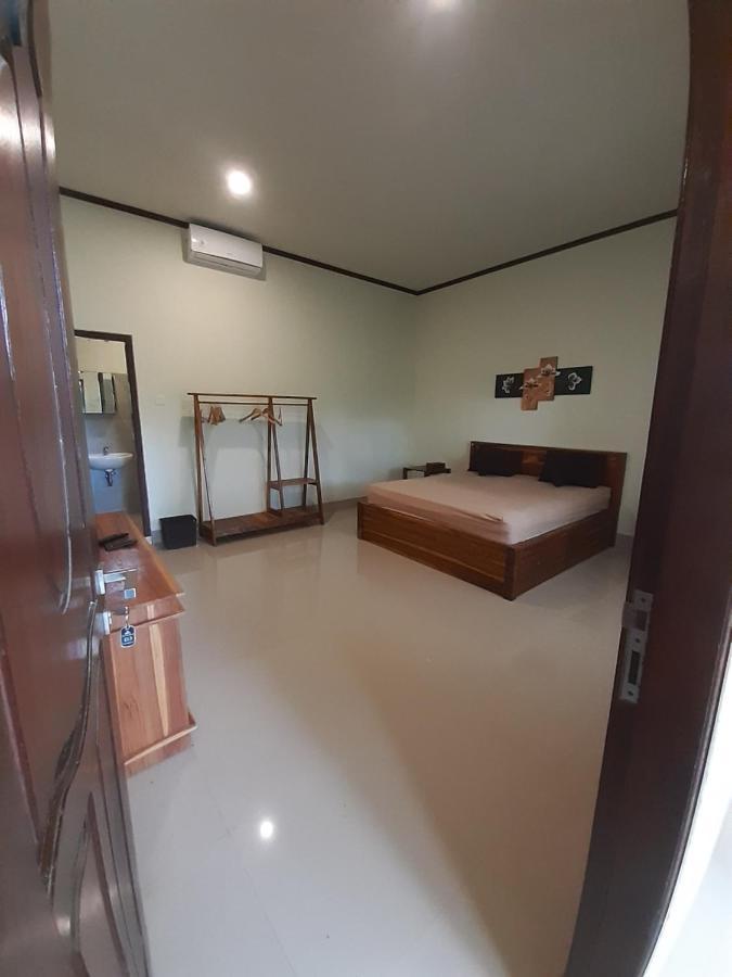 Kamala Hotel Selong Belanak Exterior photo