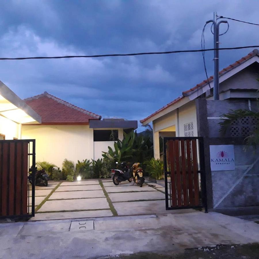 Kamala Hotel Selong Belanak Exterior photo